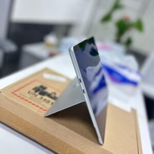 Microsoft Surface Pro 11 - Image 3